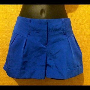 Sexy bright blue shorts! ❤️